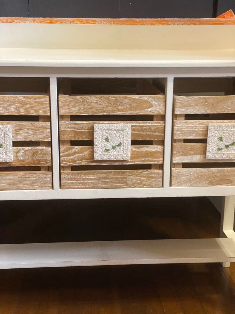 フレンチ シャビー♦️ディスプレイ キャビネット♦️収納棚♦️ロココ調 ホワイトローズ