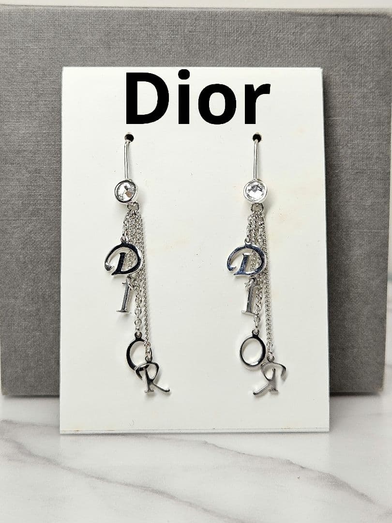 Christian Dior ディオール Dio(r)evolution ピアス