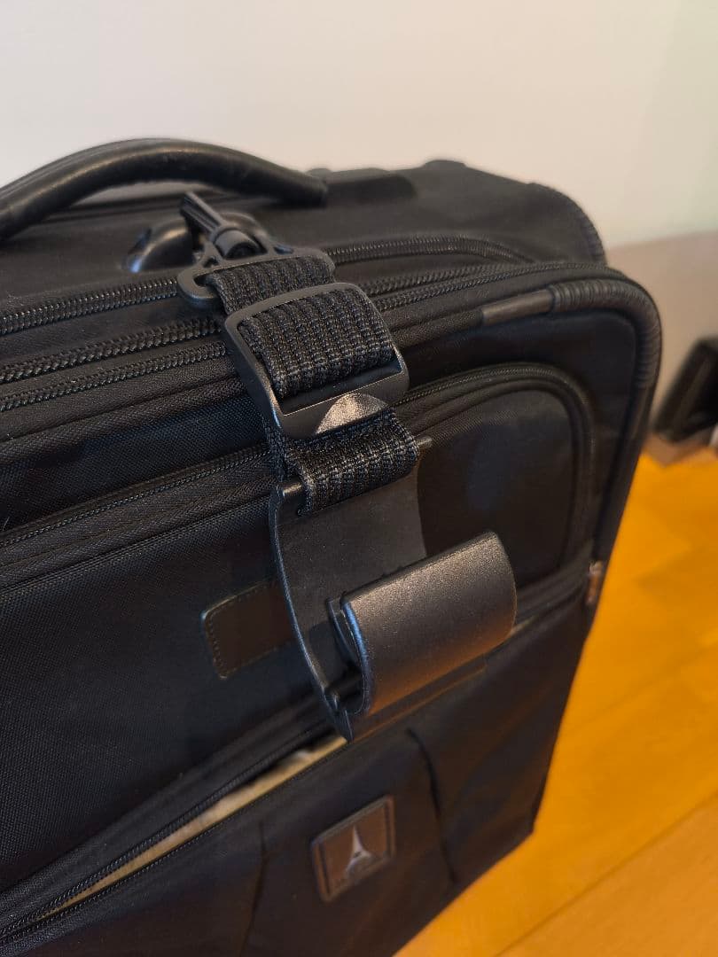 Travelpro Crew5 Expandable　キャリーバッグ