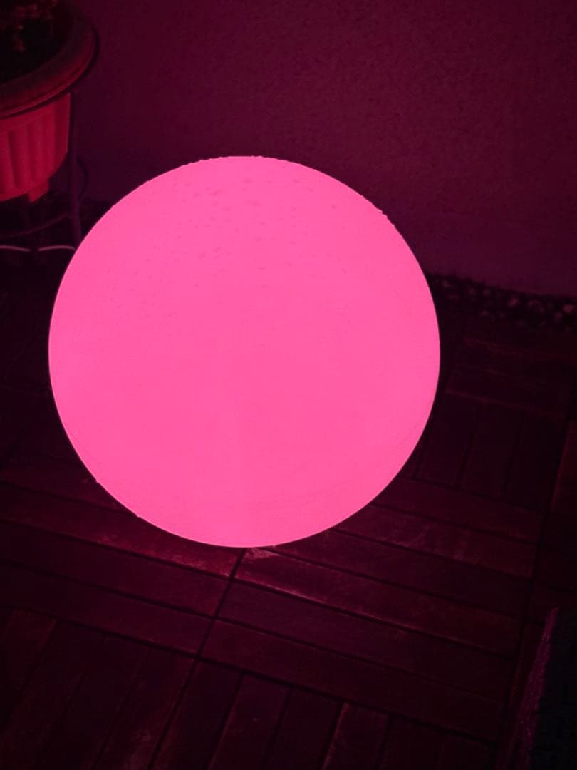 ソーラー式球形ライト 色変化 led イルミネーション　青　赤　黄色　白　ピンク