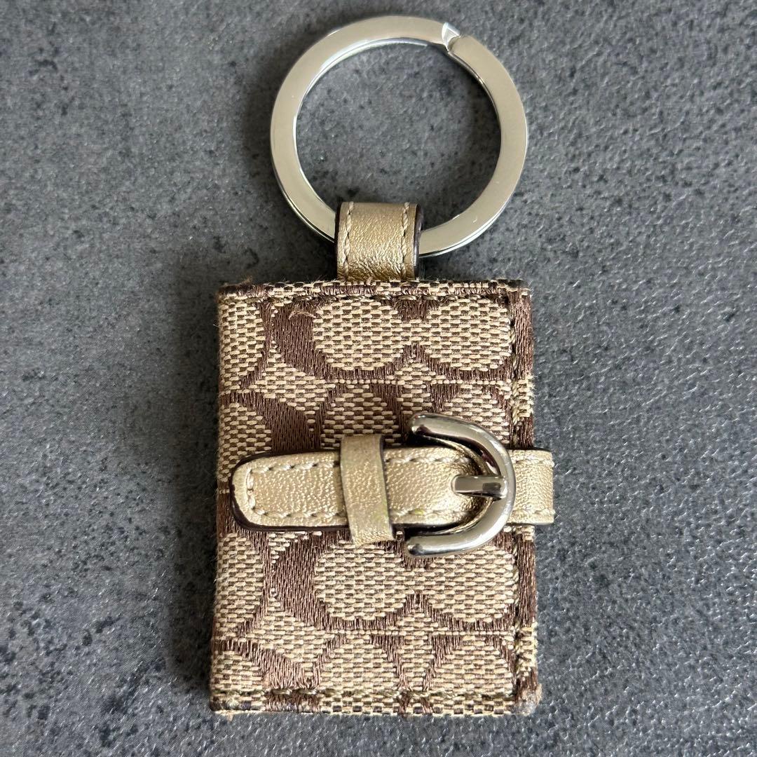 小物 COACH Signature Picture Frame Charm