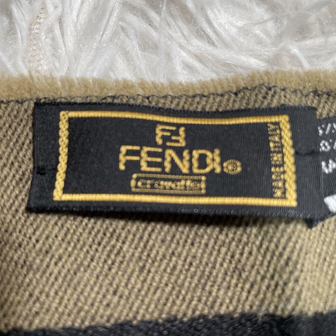 美品　フェンディ　ズッカ柄　マフラー　ウール100% イタリア製