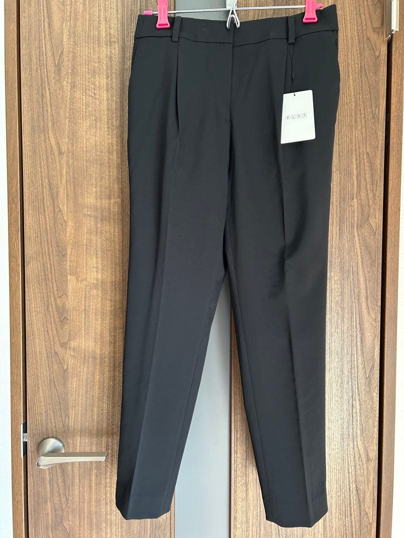 PLST コンフォートリュクスジャケット&テーパードパンツ