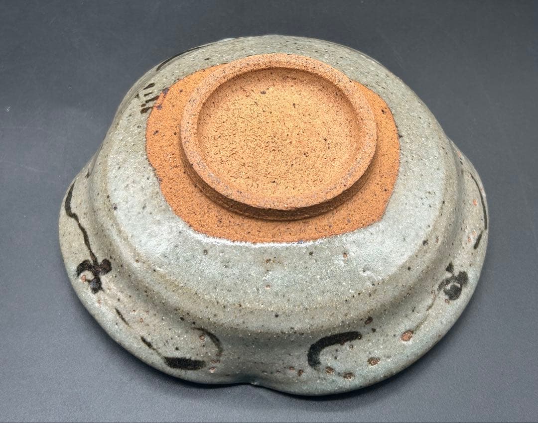 陶器　平小鉢　4枚 ぶどう柄　窯印あり