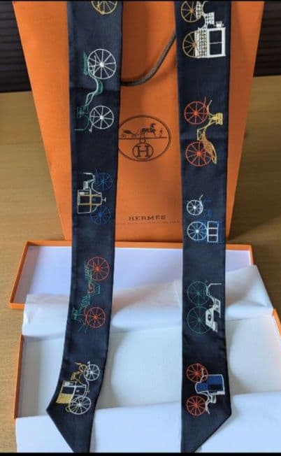 人気完売商品♦️刺繍入り★ロングスカーフ✮ダークブルー 　多用途