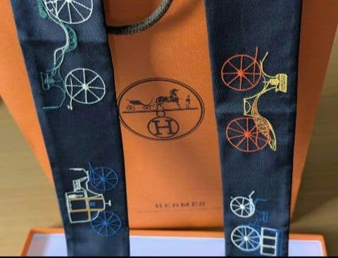 人気完売商品♦️刺繍入り★ロングスカーフ✮ダークブルー 　多用途