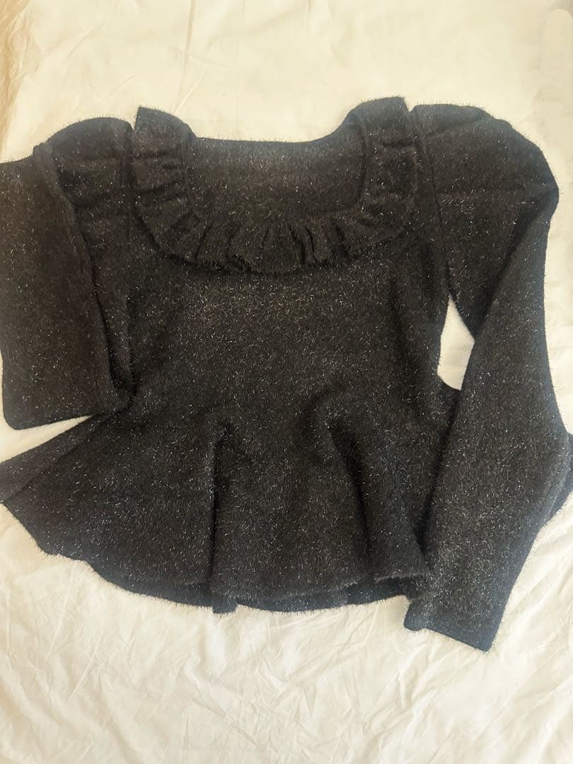 【新品】2025年版　Bibiy LISA PEPURAMU TOP即日発送