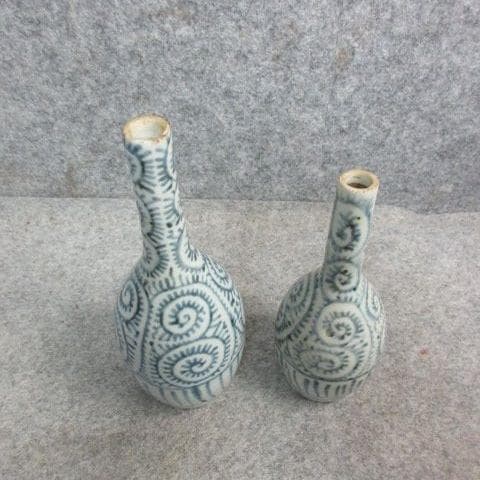 古伊万里 染付 蛸唐草模様 御神酒 徳利 2本 [B24439]