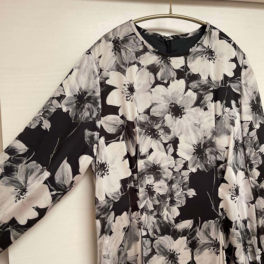 【新品】dinos DAMA ☆ イタリア製生地 フラワープリントワンピース