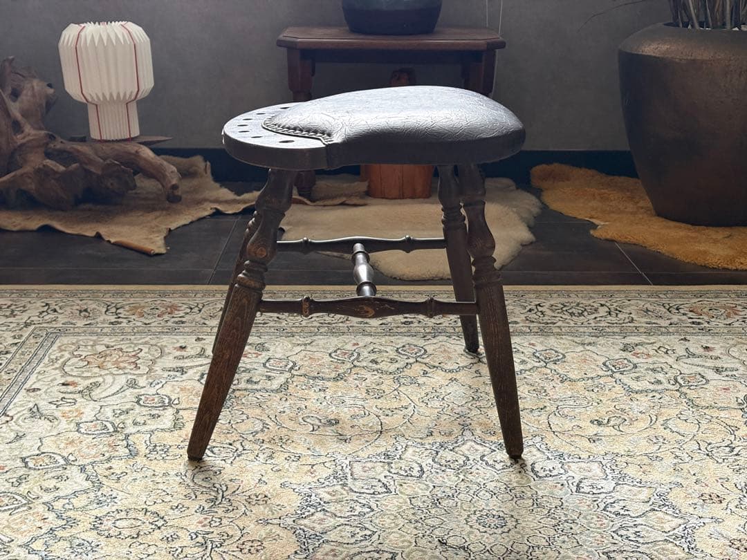 レザースツール　リベット打ち　ろくろ脚　サイドスツール　レトロ　Z