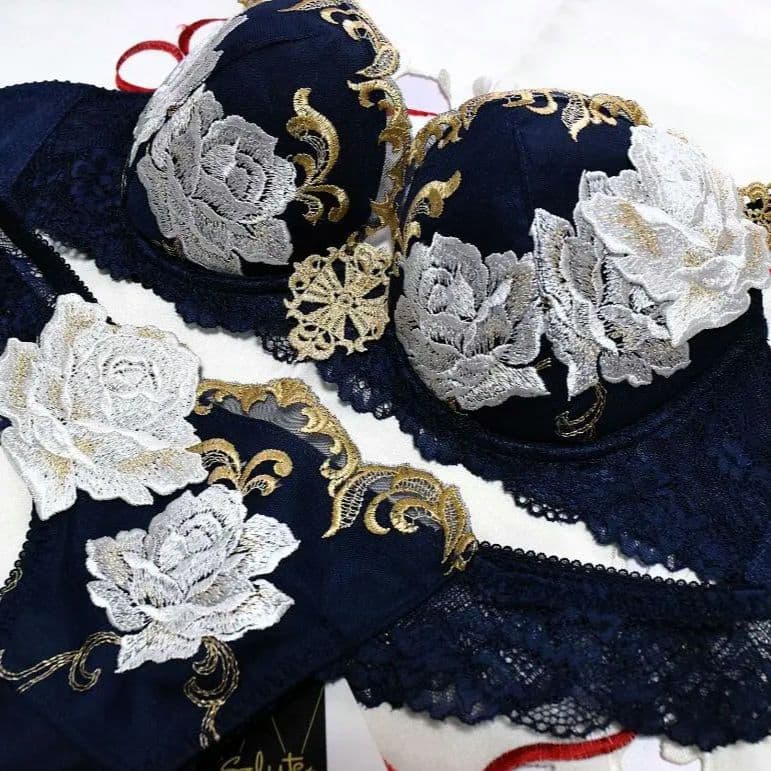 新品・タグ☆ワコール☆サルート☆７３Ｇ・ベルサイユのばら☆ＫＯ☆Ｃ８０＆ソングM