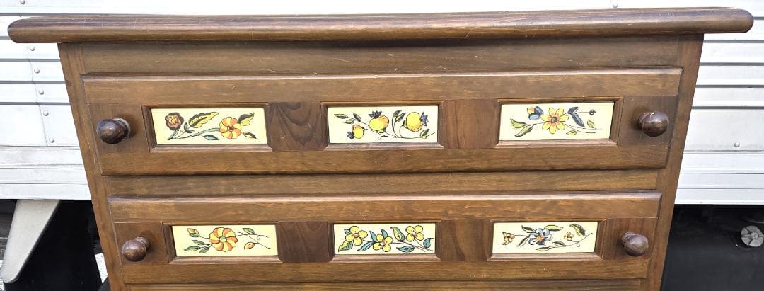 〈現状渡し〉チェスト 6段 8杯 引出し 花柄タイル バレンシア スペイン