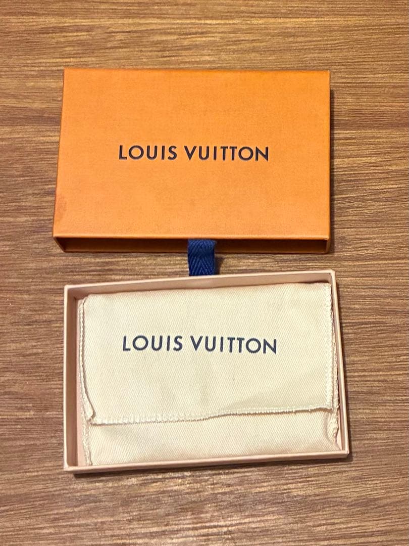 【新品未使用】Louis Vuitton キーホルダー（箱付き）