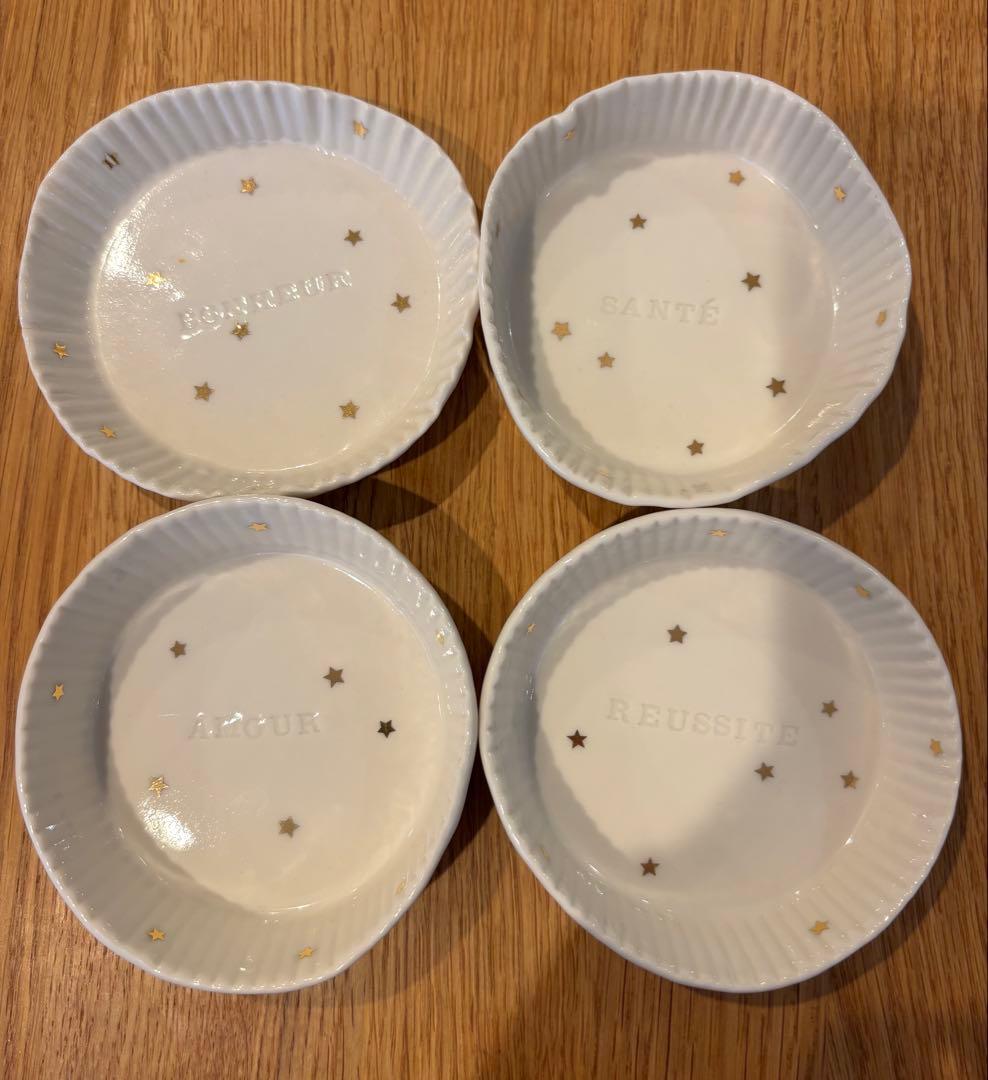 Le Petit Atelier de Paris　４枚セット