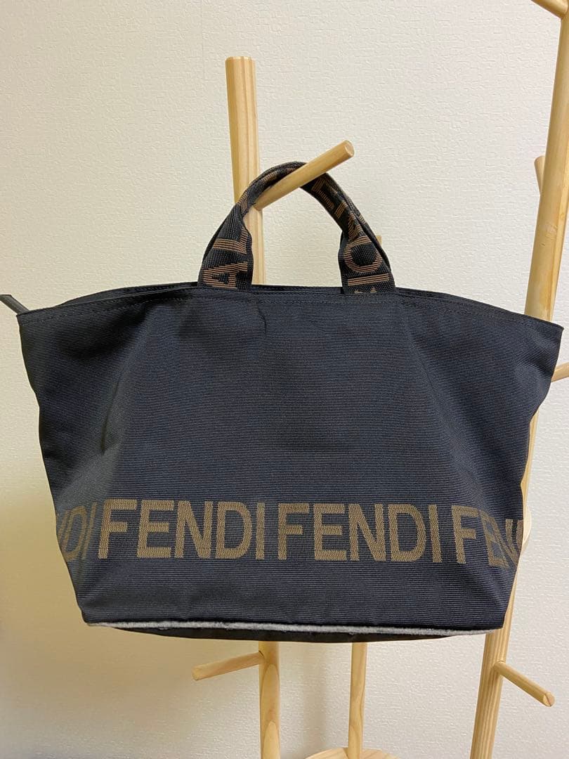 FENDI フェンディ　トートバッグ