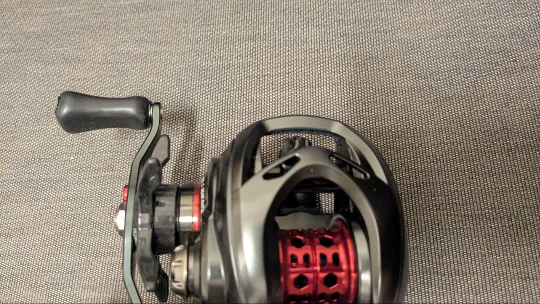 ベイトキャスティングリール　ダイワスティーズ　AIR　TW　500XXHL