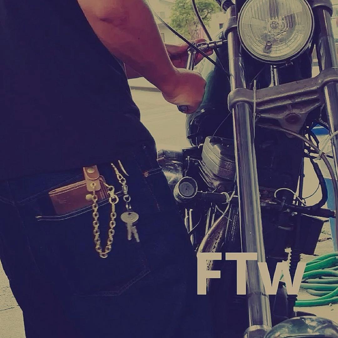 WALDESジッパートラッカーウォレット　トラッカーズウォレット　ブラウン