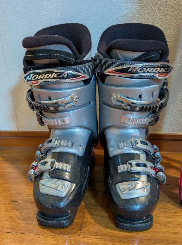 Nordica スキーセット　スキー板144センチ　ブーツ25.0センチ・ポール