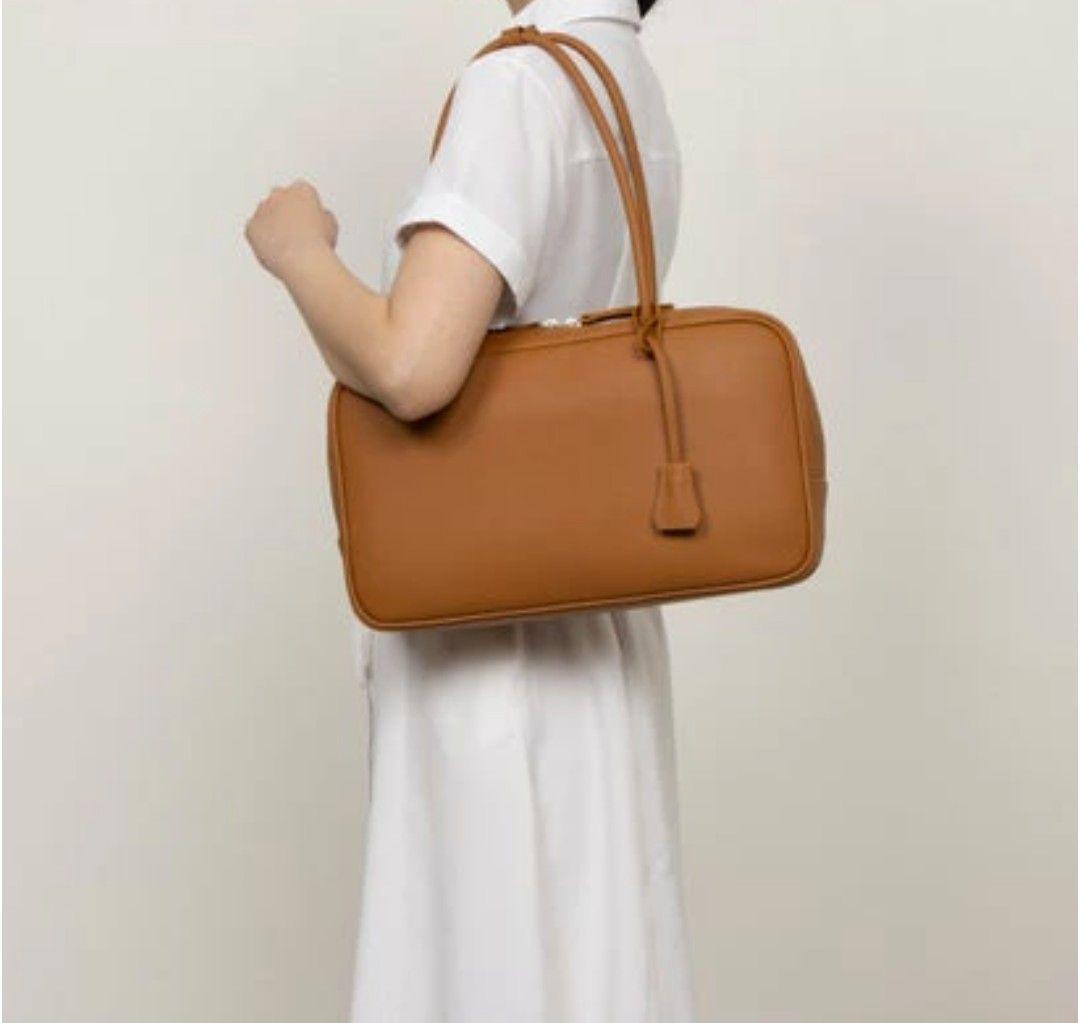 東京百花　本革ボストンバッグ　Kaniya