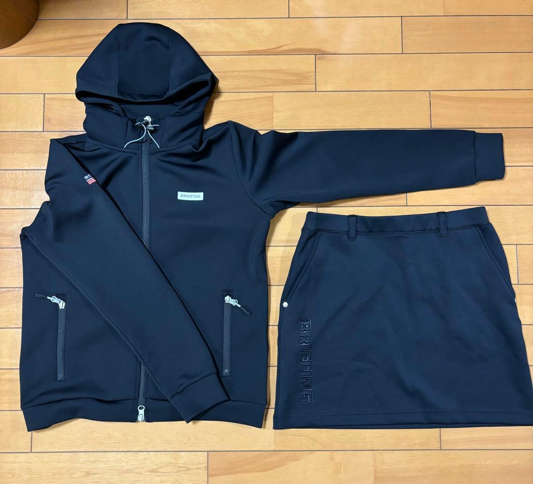 ブリーフィング　レディース　セットアップ　パーカー　スカート
