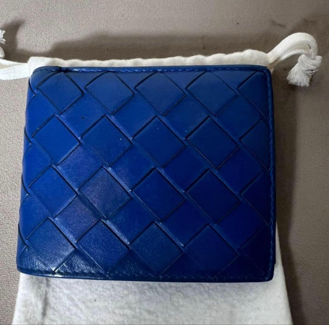 Bottega Veneta マキシイントレチャート　二つ折り財布 ブルー