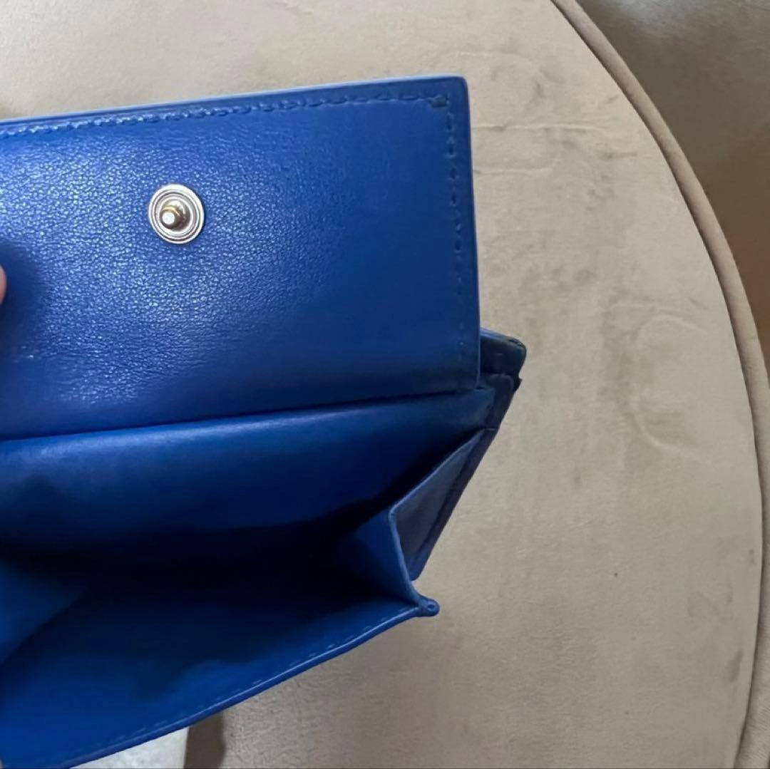 Bottega Veneta マキシイントレチャート　二つ折り財布 ブルー