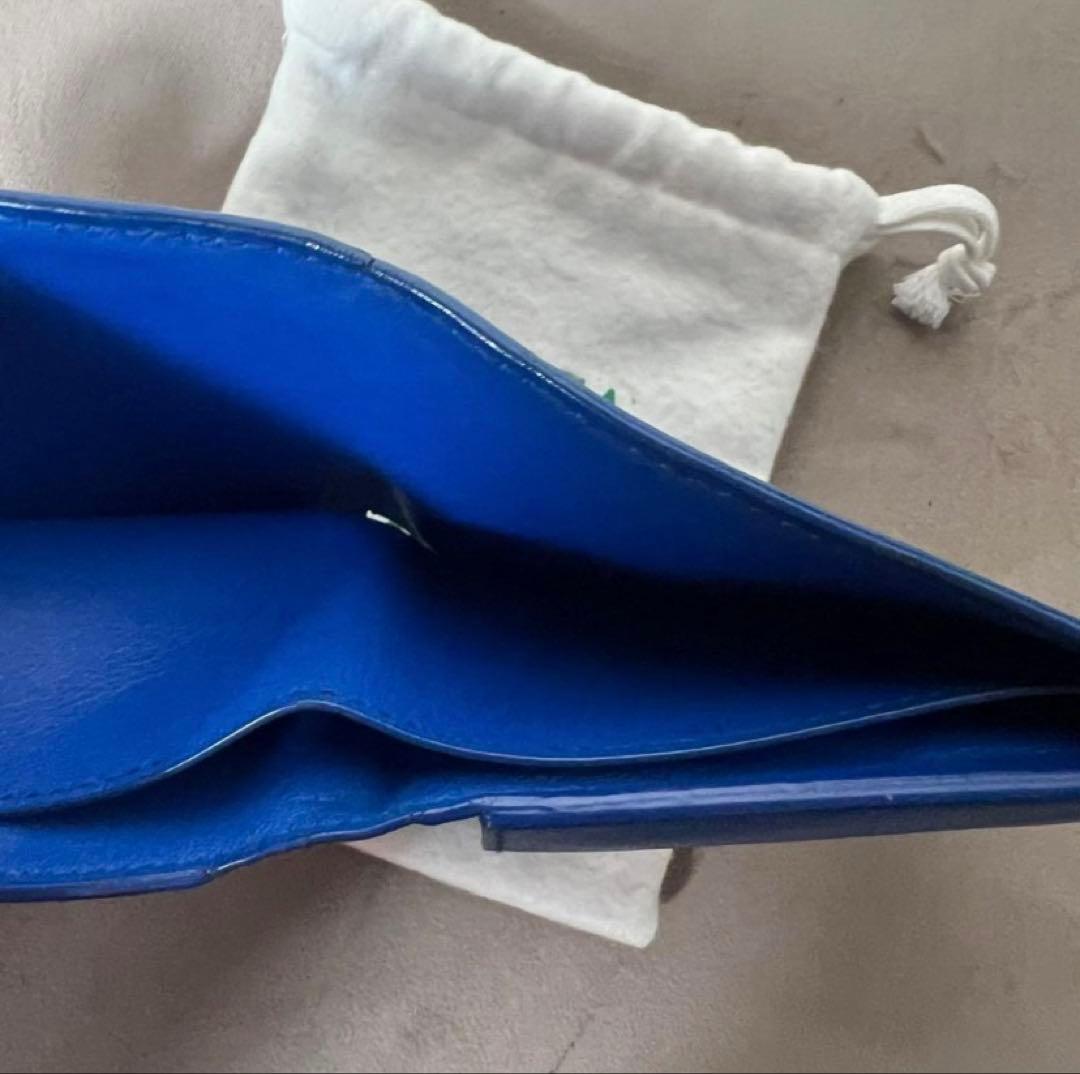 Bottega Veneta マキシイントレチャート　二つ折り財布 ブルー