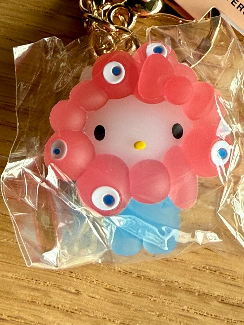 ミャクミャクなりきり立体マスコットクリアカラーキーホルダー７種