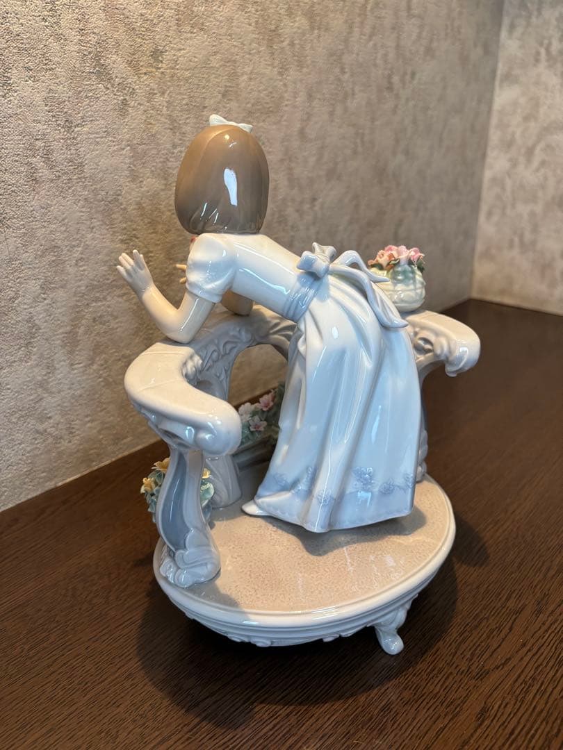 ★最終値下げ★リヤドロ　バルコニーの朝