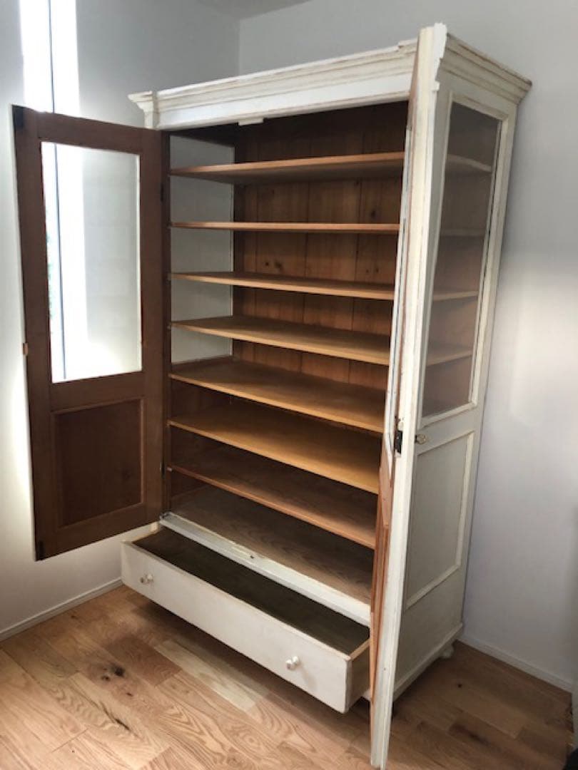 かも　アンティークキャビネット