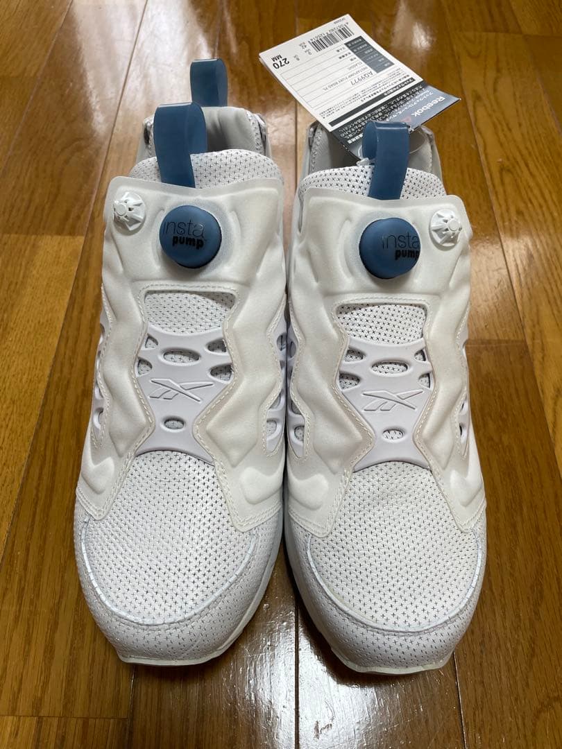 リーボックポンプフューリー　未使用　白色27cm