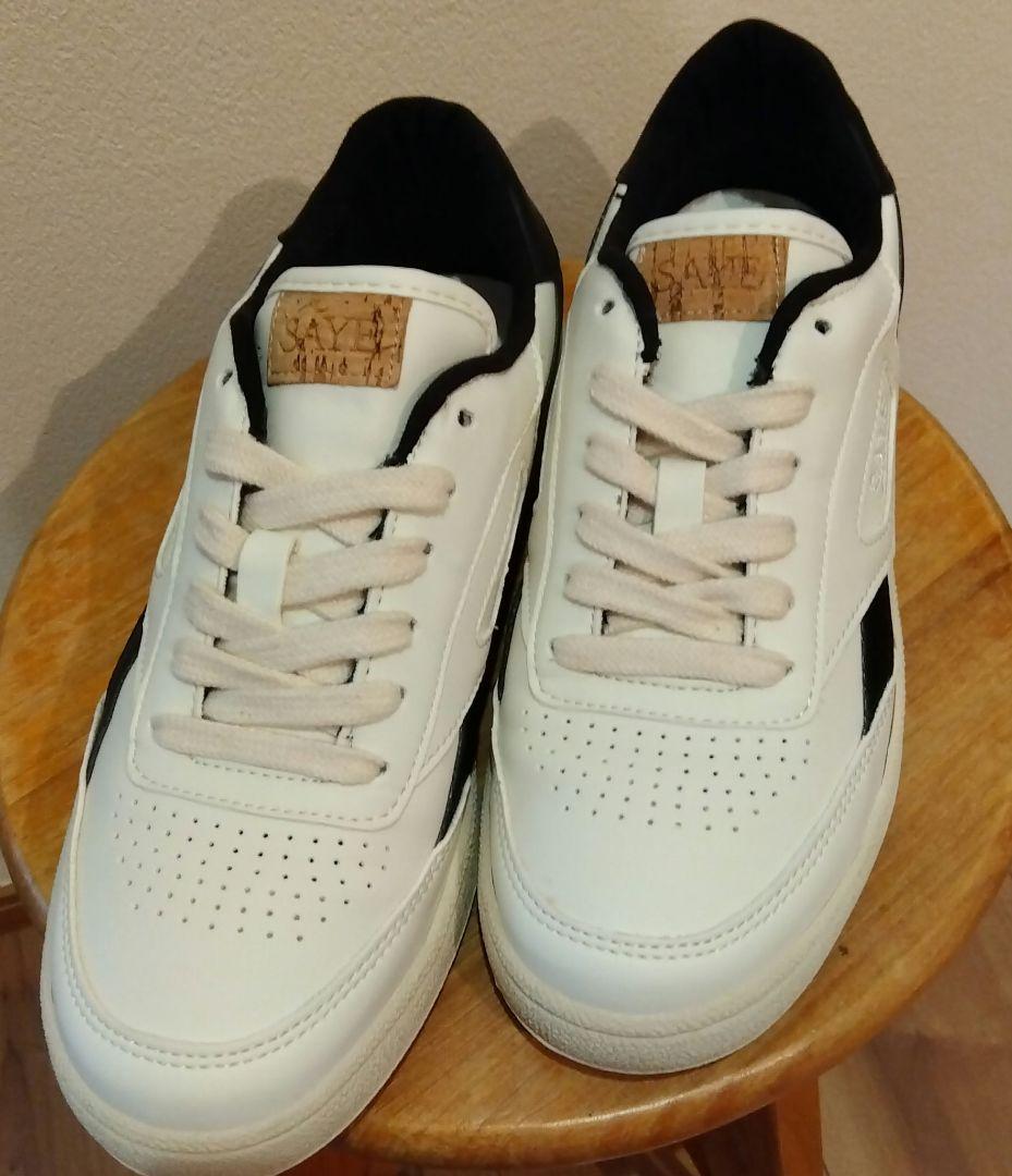 SAYE スニーカー ホワイト/ブラック 24.0cm フレームワーク