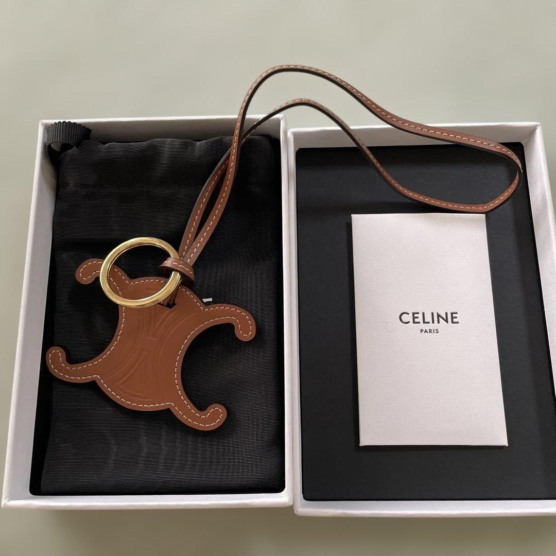 CELINE ブラウンレザー 動物モチーフ キーホルダー