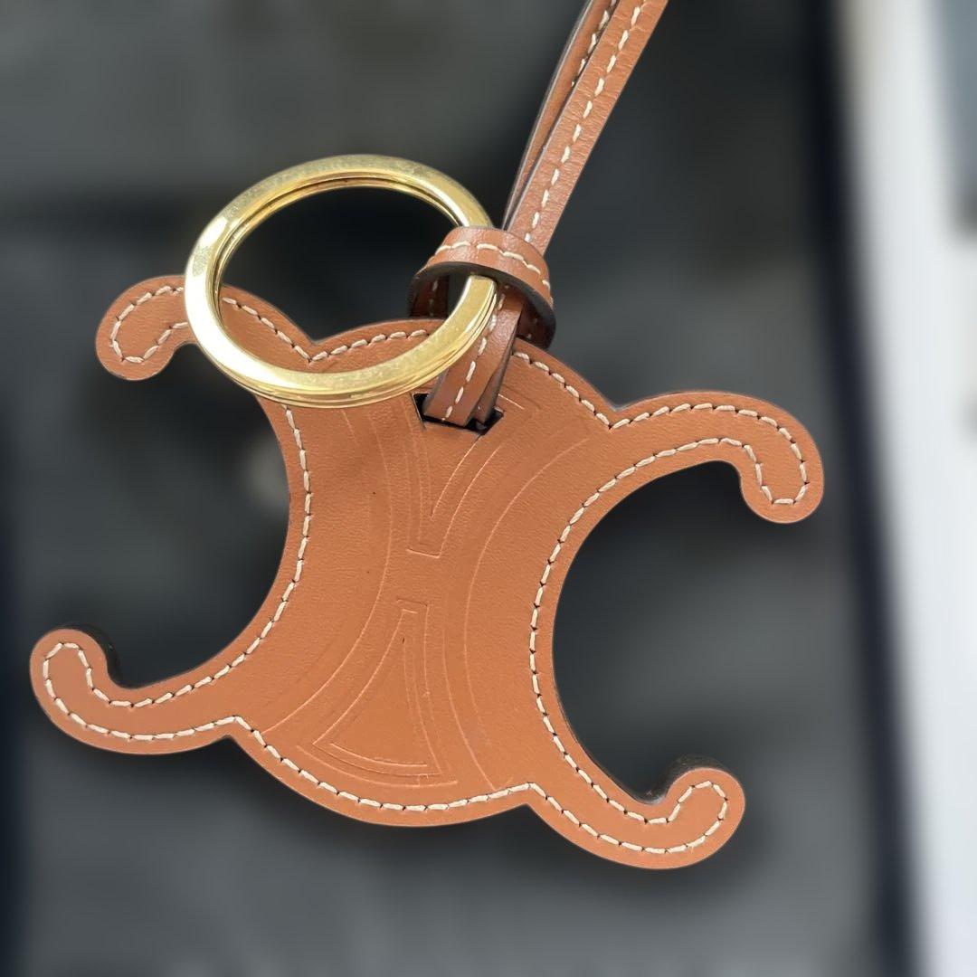 CELINE ブラウンレザー 動物モチーフ キーホルダー