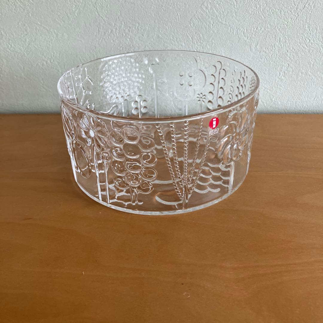 イッタラ　　サラダボウル　　直径15センチ　　ガラス
