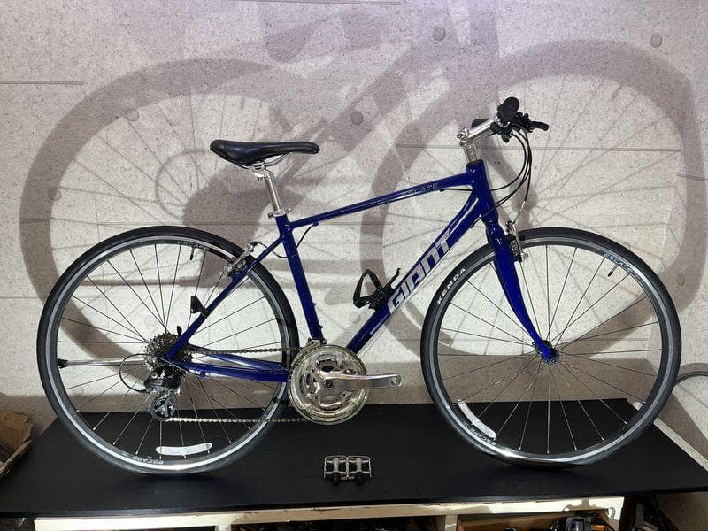 GIANT ESCAPE R3 クロスバイク sizeS　ブルーカラー