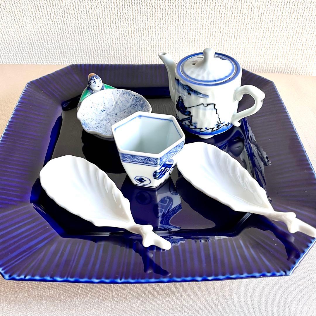 ★新品未使用 ★有田焼　瑠璃色　角皿隅切り　大皿　 ディナー皿　パスタ皿