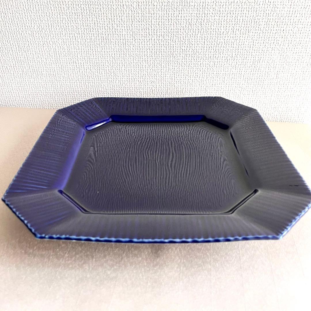 ★新品未使用 ★有田焼　瑠璃色　角皿隅切り　大皿　 ディナー皿　パスタ皿