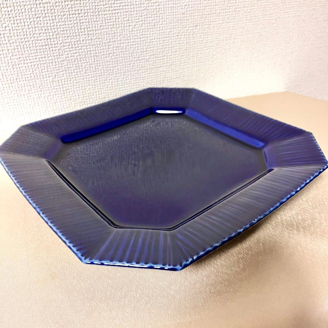 ★新品未使用 ★有田焼　瑠璃色　角皿隅切り　大皿　 ディナー皿　パスタ皿