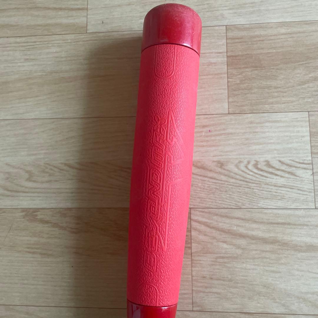 赤色バット 金色先端