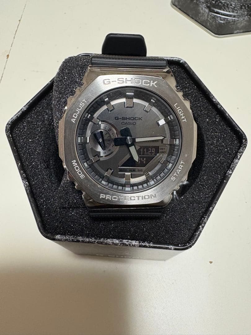 G-SHOCK GA-2100 シルバー/ブラック