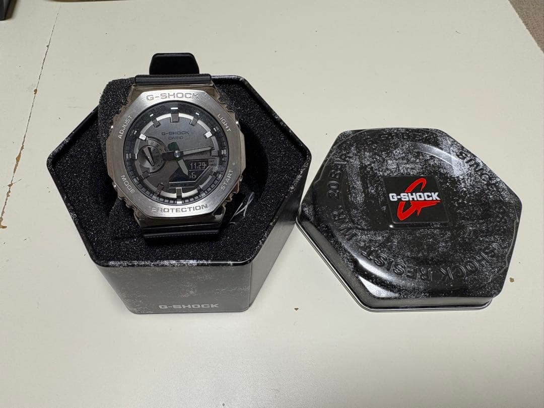 G-SHOCK GA-2100 シルバー/ブラック