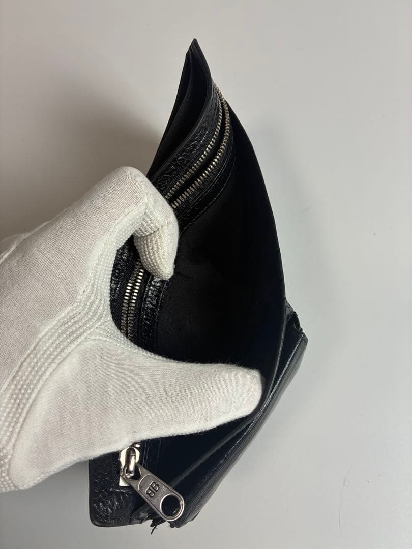 バレンシアガ　スーパービジー　二つ折り財布