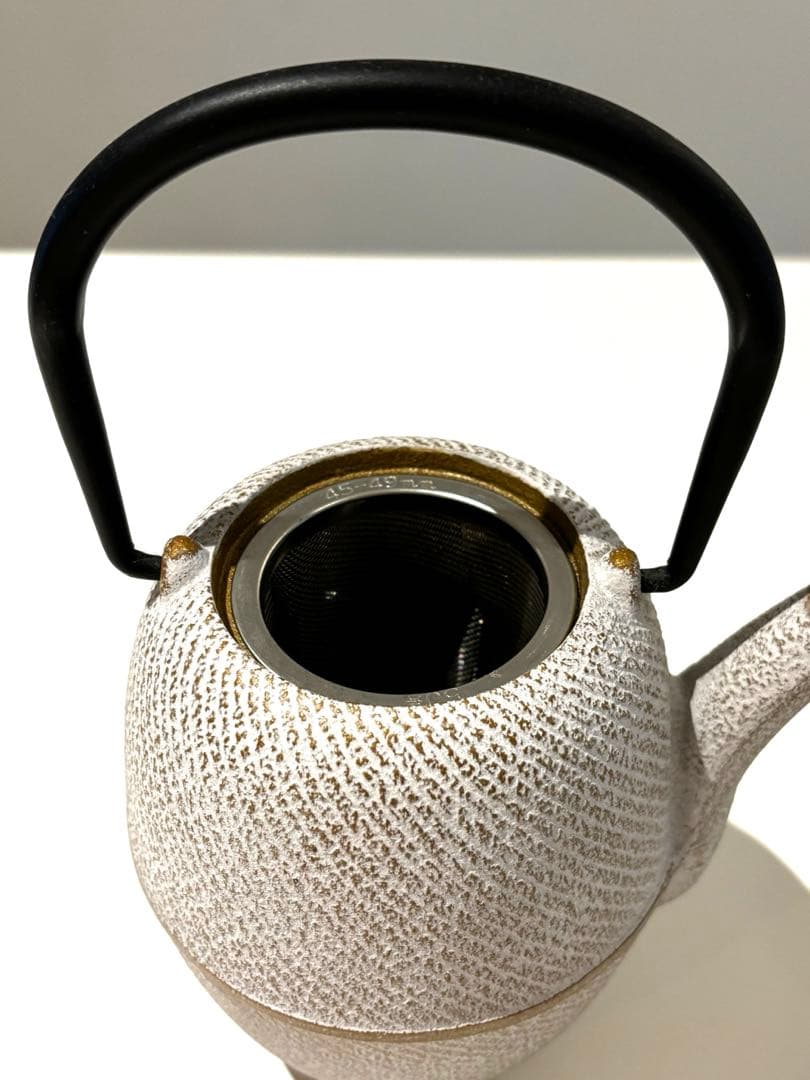 【南部鉄器】　急須　ホワイトゴールド　筒型刷毛目