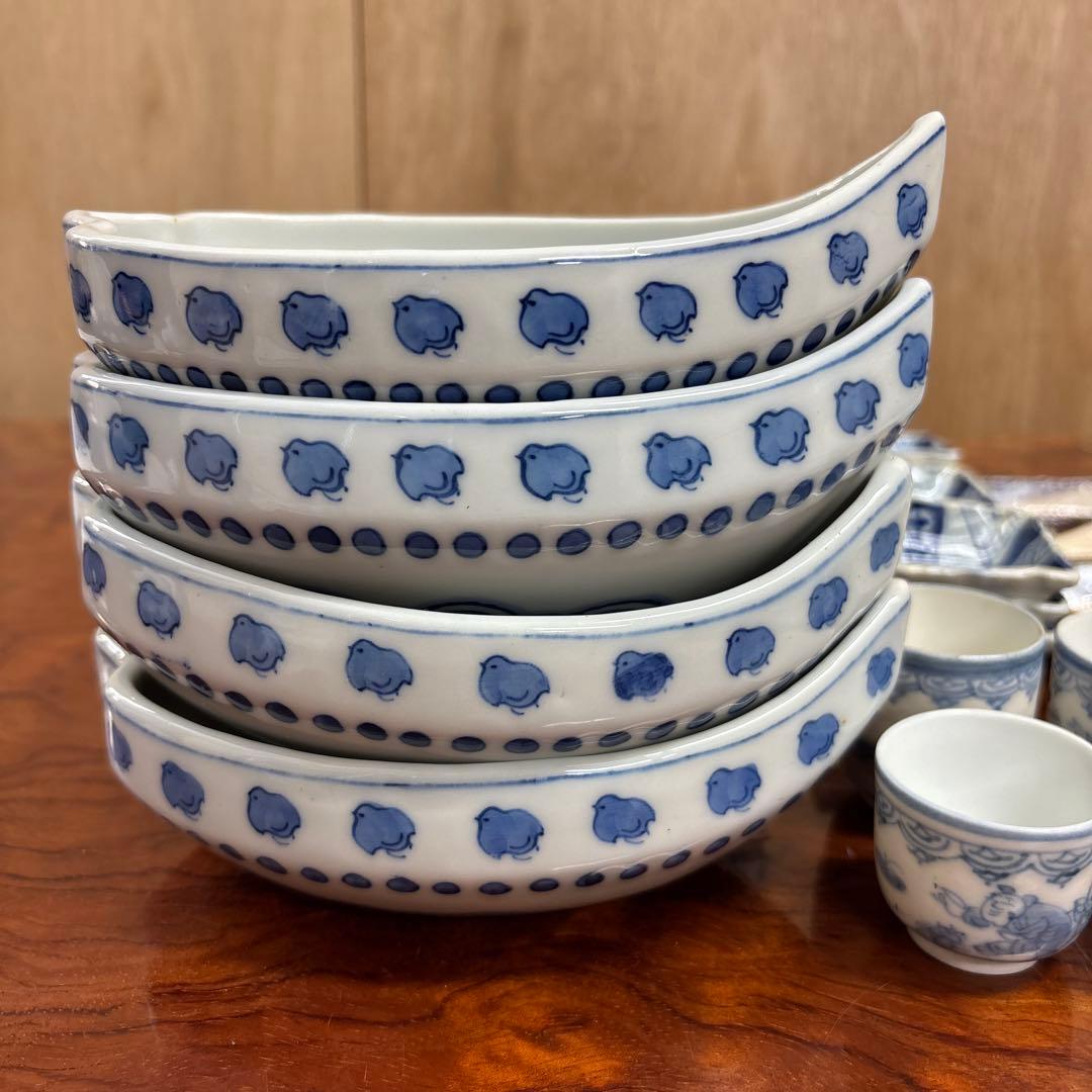 明治・大正時代の伊万里焼（古伊万里） 青い模様の食器セット o0114o9