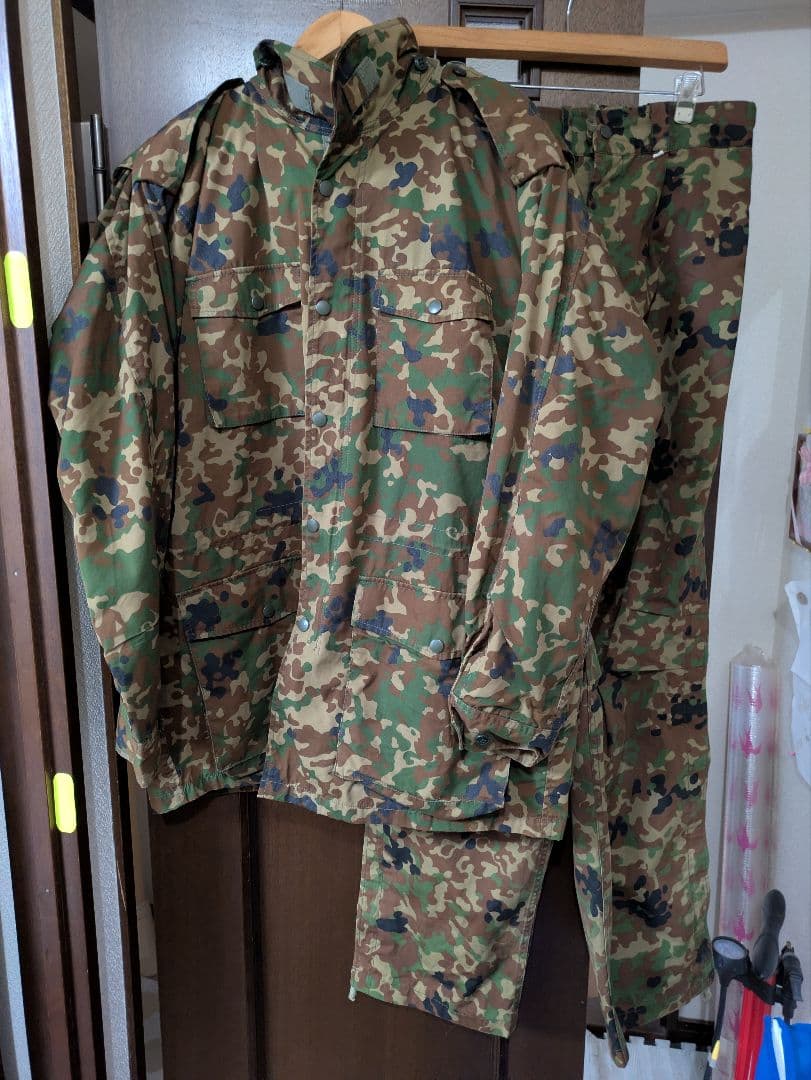 陸自迷彩 防寒戦闘服外衣上下セット 迷彩防寒外被