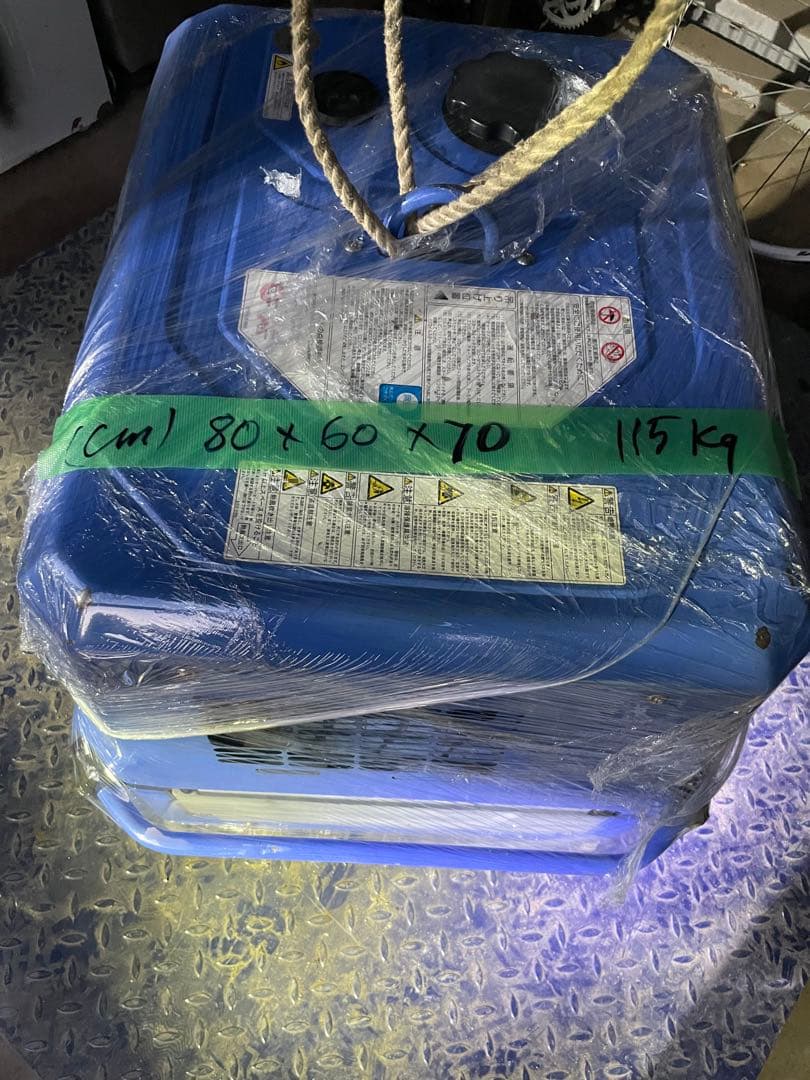 ABC様が購入されました。 防音型エンジン溶接機 Denyo