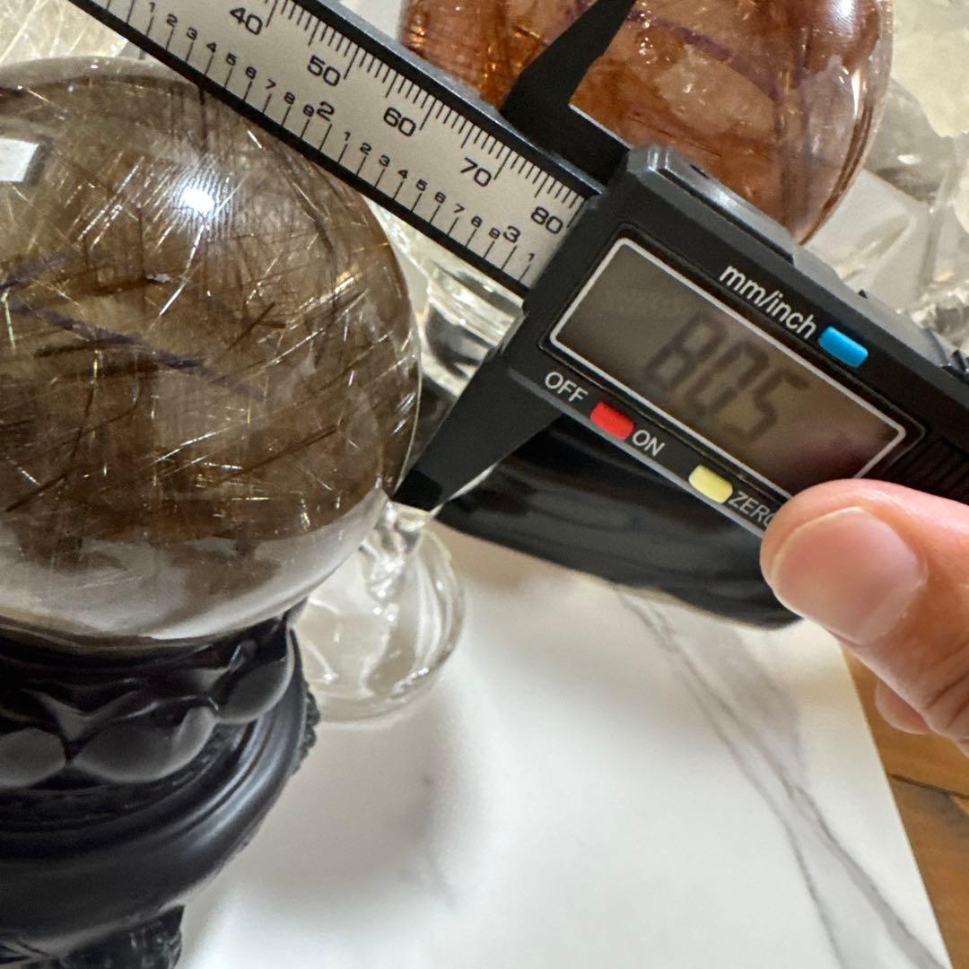 【コレクション】シルバールチルクォーツ スフィア 約8cm（天然水晶 丸玉）