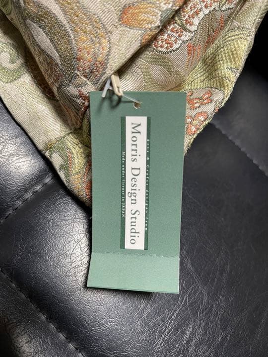 〈値下げ〉ウィリアムモリス クッション ゴールデンリリー