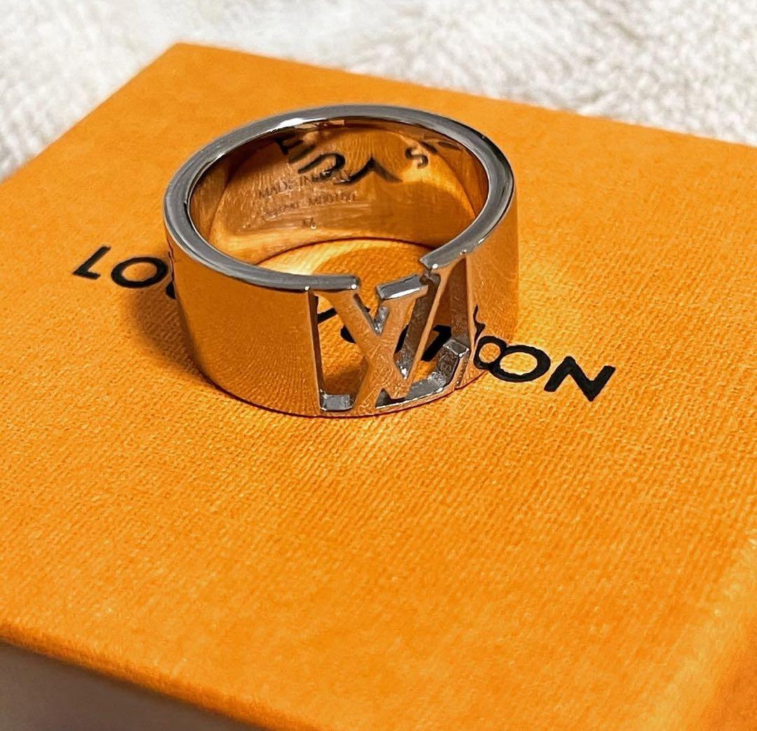 Louis Vuitton バーグシグネチャー M80180GP